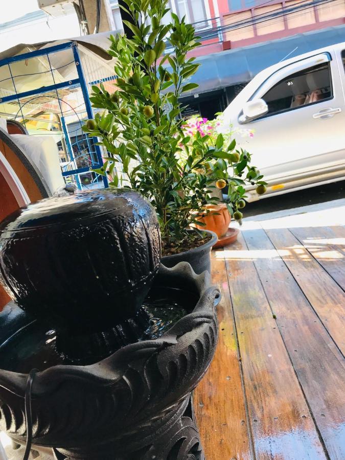 Supalakhouse Pansiyon Chiang Mai Dış mekan fotoğraf